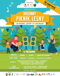 plakat - piknik leśny rodzina z dziećmi bawiący się na świeżym powietrzu